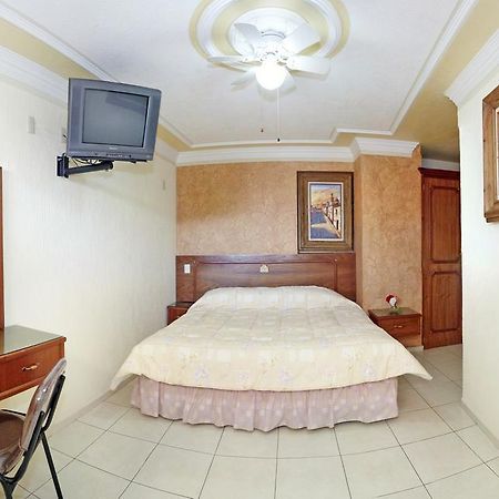 Hotel Rincon Tarasco モレリア エクステリア 写真