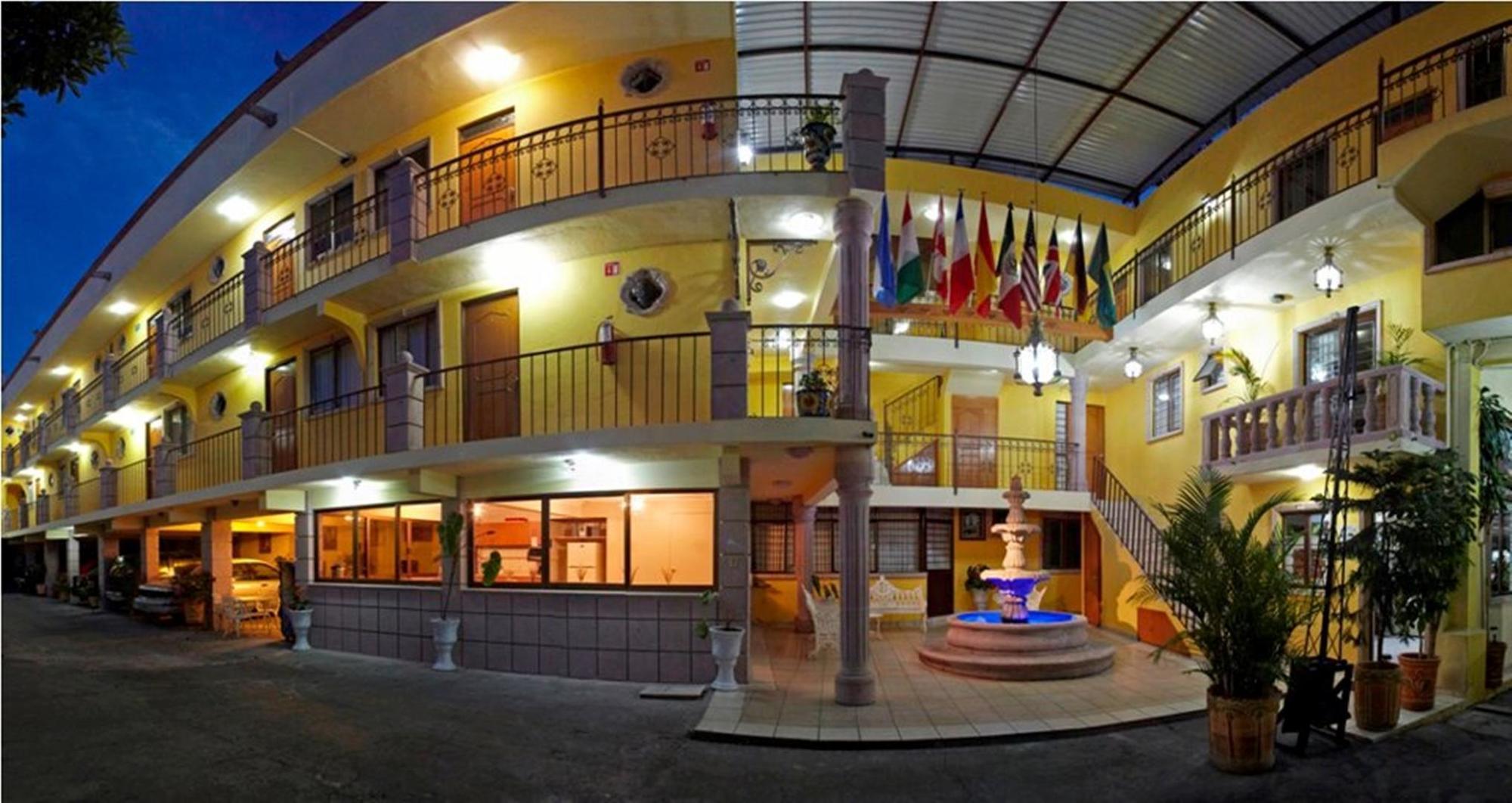 Hotel Rincon Tarasco モレリア エクステリア 写真